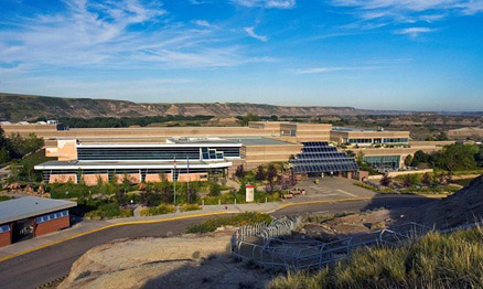 photo of the Royal Tyrrell Museum