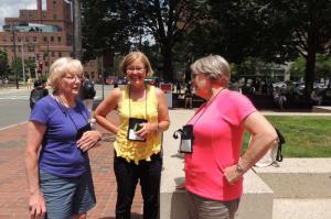 Outdoor lunch ladies